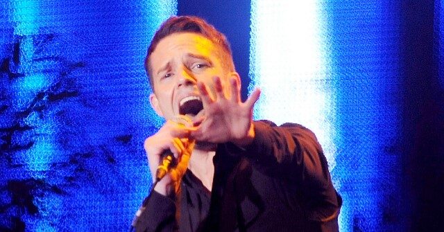 U.S. Rock Band The Killers Apologizes to Nation of Georgia for Bringing Russian Fan on Stage