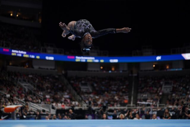 Simone Biles soars in floor exercise on the way to record eighth all-around title at the U