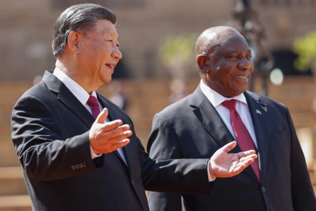 South African President Cyril Ramaphosa, right, with Chinese President Xi Jinping, who is