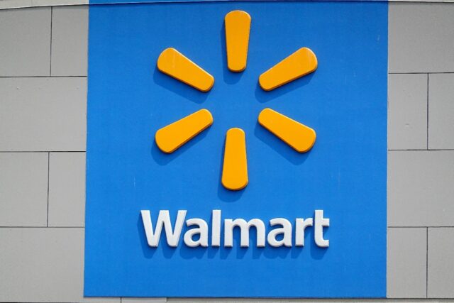 Walmart reported hiher profits, with gains in groceries and pharmaceutical prescriptions o