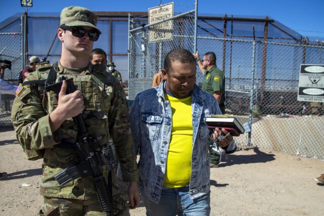 The Pentagon Is Pulling 1,100 Troops From The US-Mexico Border Mission ...