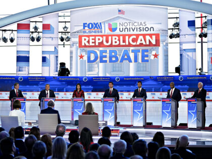 2024 Republican presidential candidates Doug Burgum, from left, Chris Christie, Nikki Haley, Ron DeSantis, Vivek Ramaswamy, Senator Tim Scott and former US Vice President Mike Pence during a debate hosted by Fox Business Network in Simi Valley, California, US, on Wednesday, Sept. 27, 2023. The auto workers strike, the looming …
