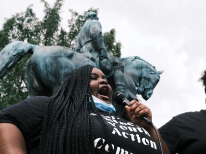 BLM Activist and Dove's Fat Liberation spokesperson Zyahna Bryant