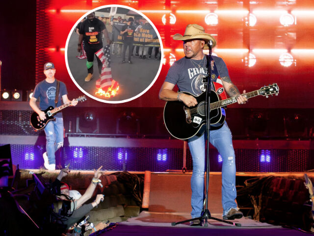 TWIN LAKES, WISCONSIN - JULY 22: Jason Aldean performs onstage at Country Thunder Wisconsi