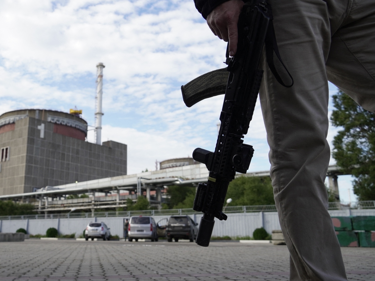 U.N. Agency Warns of Nuclear Disaster Amid Heavy Fighting in Ukraine - Vimarsana News