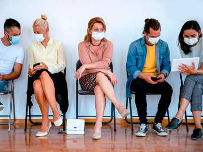 wearing masks in waiting room