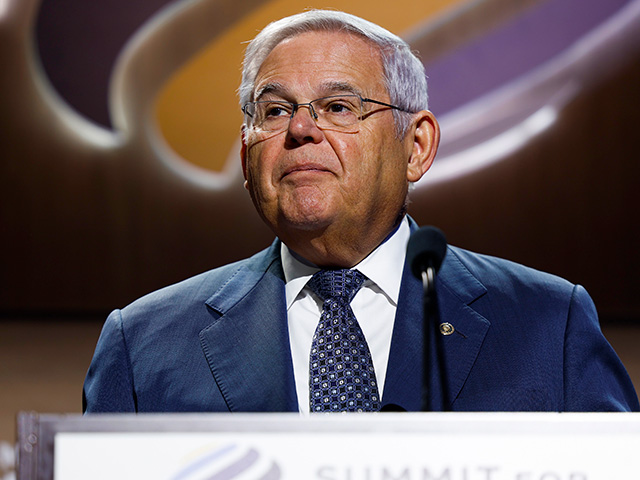 Eric Holder Calls on Sen. Bob Menendez to Resign - Vimarsana News