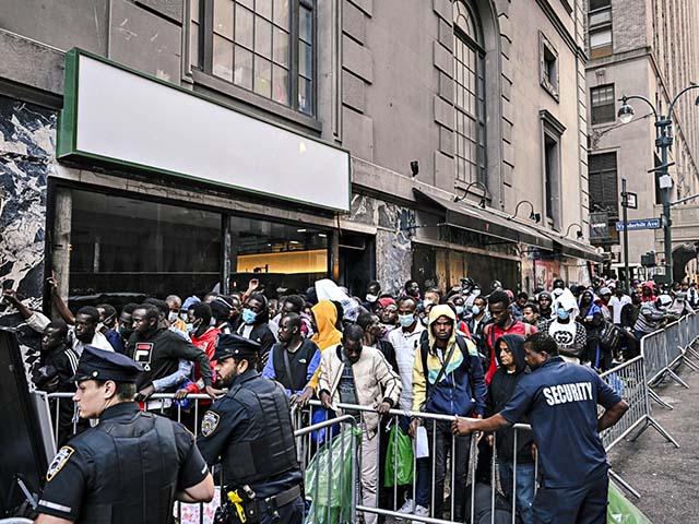 NYC Hospital Official: Dealing with Migrant Surge 'Hardest Work that I've Ever Done' - Vimarsana News