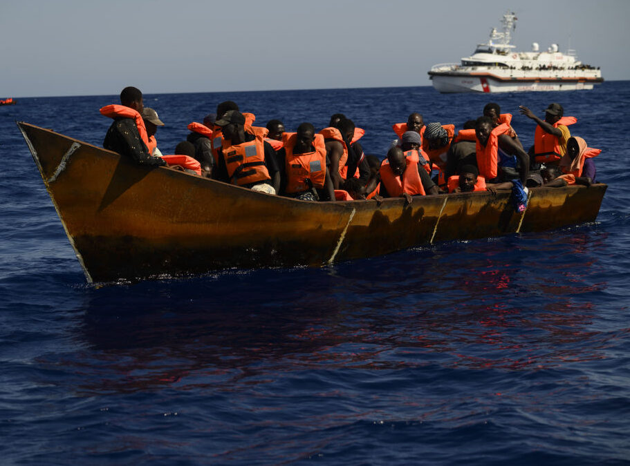 Crisis: 5,000 Migrants on 100 Boats in One Day to Italian Island - Vimarsana News