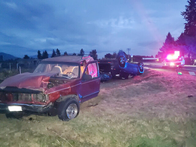 Seven Romanian migrants are injured in a car crash in Washington State after illegally cro