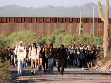 300 Mostly West African Migrants Cross Border into Arizona. (Randy Clark/Breitbart Texas)