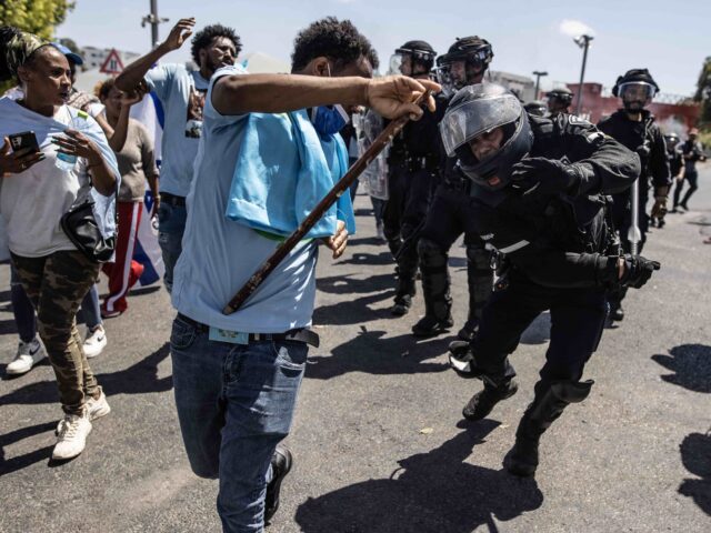 Netanyahu Suggests Deporting 'Asylum'-seeking Migrants Who Rioted - Vimarsana News
