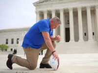 Praying High School Football Coach Joe Kennedy Resigns After Only One Game