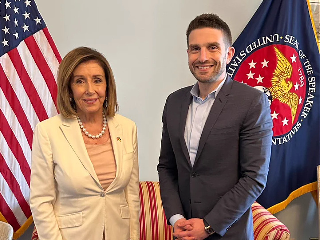 Alex Soros Meets with Nancy Pelosi on Capitol Hill - Vimarsana News