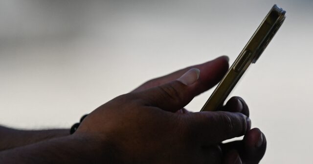 China Trashes iPhones After Huawei Rolls Out 'de-Americanized' Phones