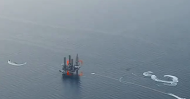 Ukraine Says it Has Recaptured Oil Platforms Occupied Since 2015