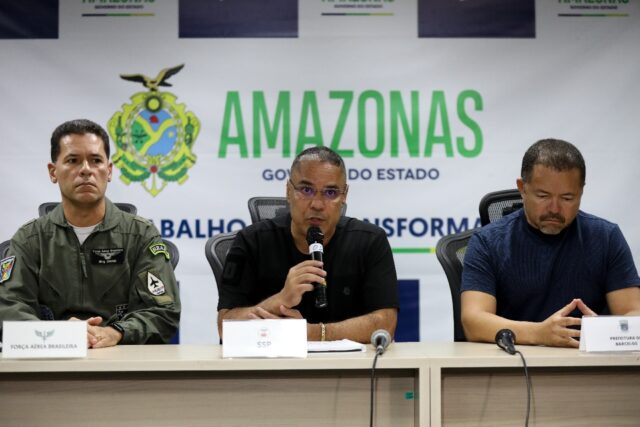 Amazonas state security hold a press conference after 14 people were killed in plane crash