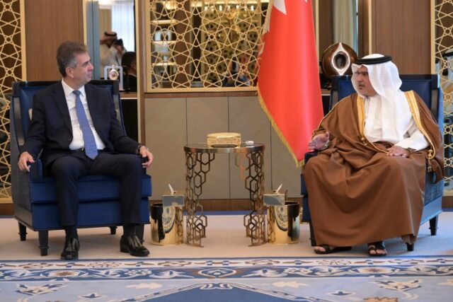 Eli Cohen meets Crown Prince and Prime Minister Salman bin Hamad Al-Khalifa