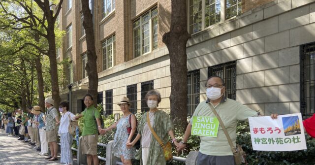 Protesters Demand That Japan Save 1000s Of Trees By Revising A Design Plan For A Popular Tokyo Protesters Demand That Japan Save 1000s Of Trees By Revising A Design Plan For A Popular Tokyo