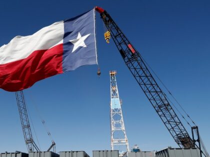 Texas Energy Products Sets Back-to-Back Records. (AP Photo/Tony Gutierrez)
