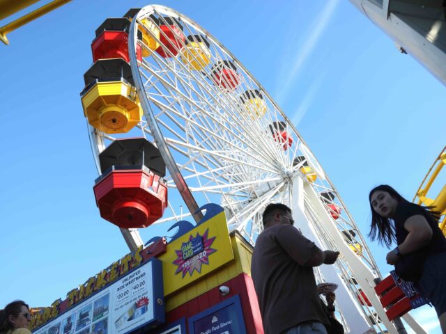 Ferris wheel (Genaro Molina / Los Angeles Times via Getty)