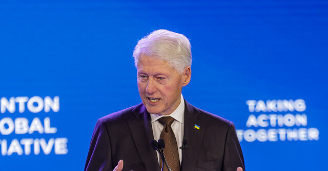 
                            Bill Clinton Agrees NYC's 'Right to Shelter' Law Should Be Changed