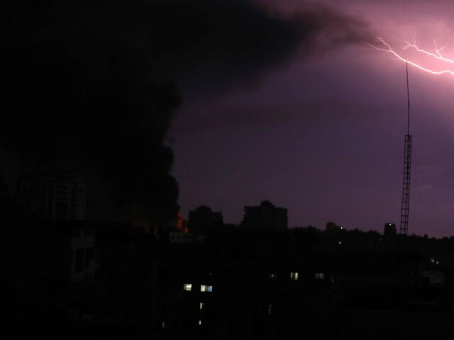 Gaza lightning 2 (Majdi Fathi/NurPhoto via Getty)