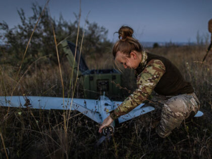 21 September 2023, Ukraine, Kramatorsk: A Ukrainian soldier assembles a Leleka drone before an exercise. The drone can fly for up to an hour and a half, covering more than 80 kilometers. Its electric motors are quiet, and yet Russian units can technically spot the aircraft as soon as it …