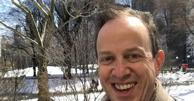 Video: Broadway Producer James L. Simon Tears Down Fliers of Israeli Hostages Kidnapped by Hamas