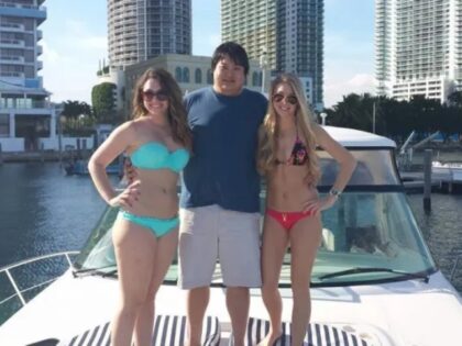 Jimmy Zhong and babes on a yacht
