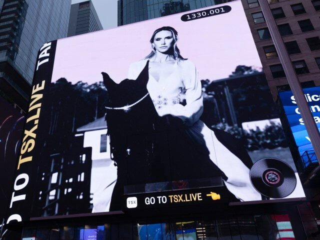 Lara Trump Single Censored on Times Square Billboard, Music Charts