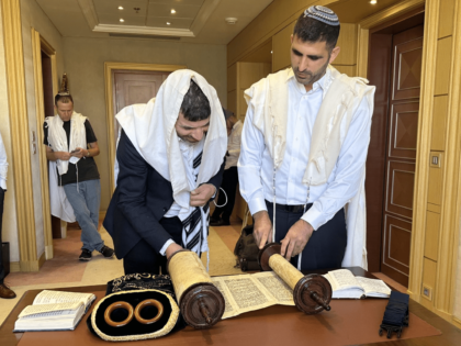 Torah in Saudi Arabia (Shlomo Karhi / Twitter)