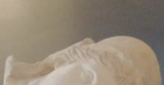 'Jerusalem Syndrome': Lawyer Says U.S. Tourist Went Nuts, Smashed Israel Museum Statues