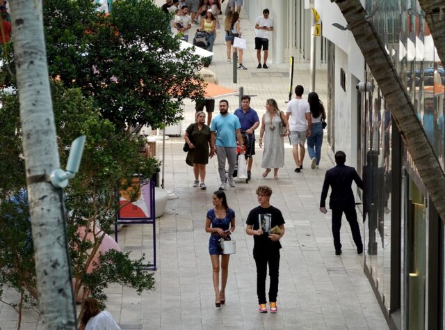 US retail sales was much stronger than expected in September, likely supported by a still