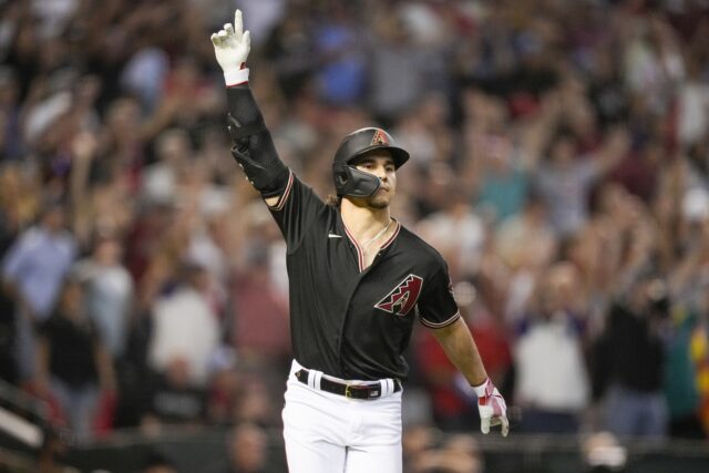 Thomas' Tying Homer, Moreno's Decisive Hit Send D-backs Over Phillies 6 ...