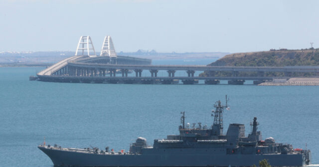 Ukrainian Missile Strike on Shipyard in Crimea Damages Russian Ship