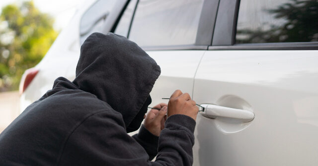 Police: FBI Agent Carjacked in Washington DC as Crime Plagues Capital