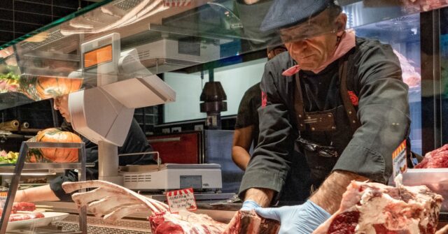 NextImg:Stuff It! Italy Officially Bans Sale of Lab-Grown Meat