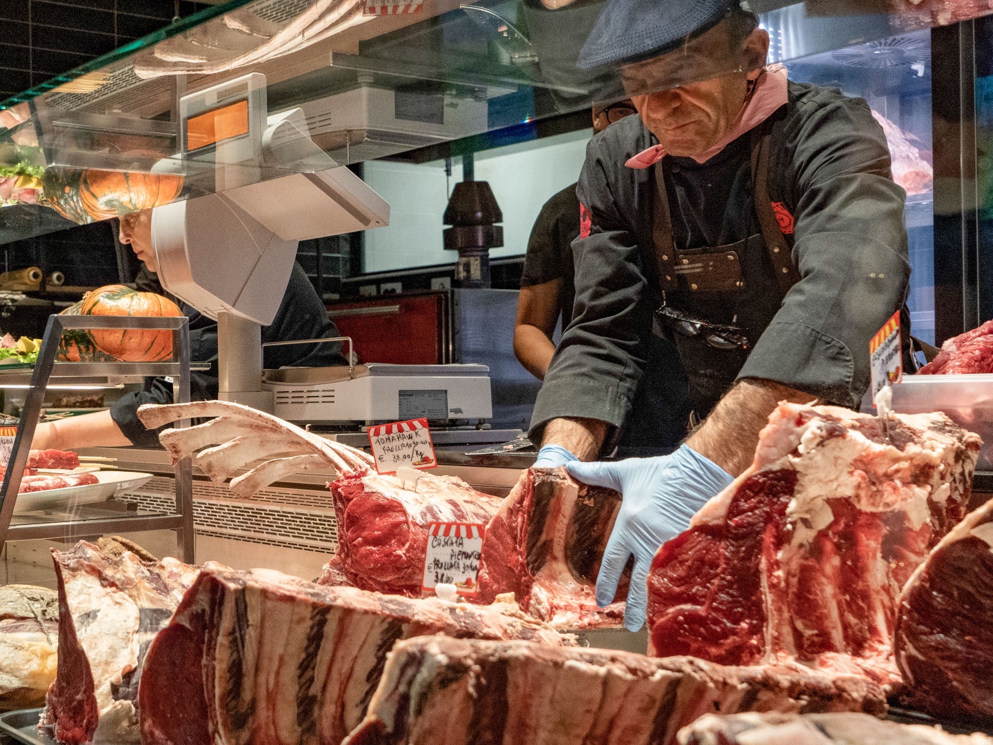 Stuff It! Italy Officially Bans Sale of Lab-Grown Meat - Vimarsana News