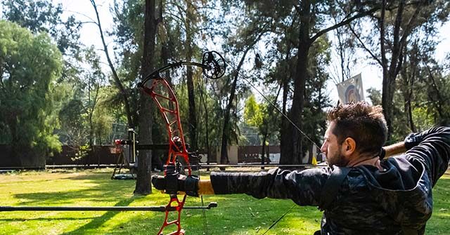 Archery Group Helps Military Veterans Suffering PTSD