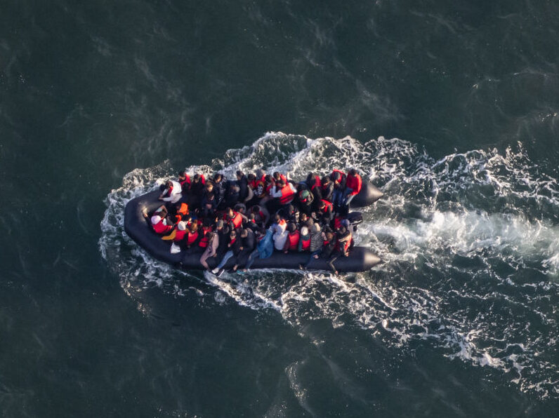 Channel Migrants 'Refused' to be Rescued by French Authorities - Vimarsana News