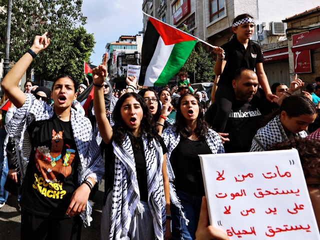 WATCH: Pro-Palestinian Protesters Reveal Basic Ignorance on Israel, Hamas Conflict - Vimarsana News