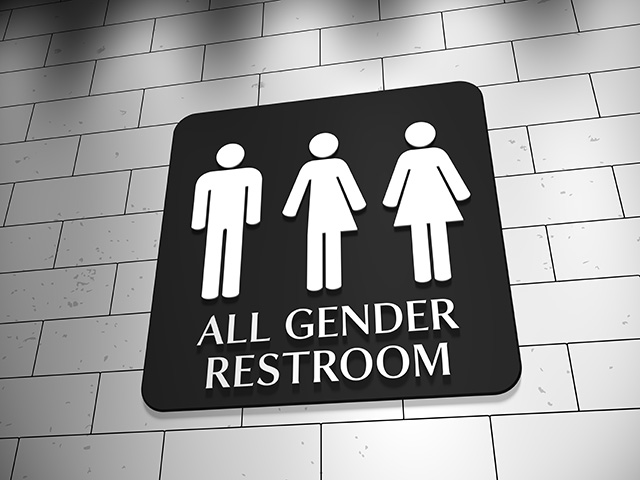 WATCH: Ohio Students Walk Out to Protest Transgender Bathroom Policy - Vimarsana News