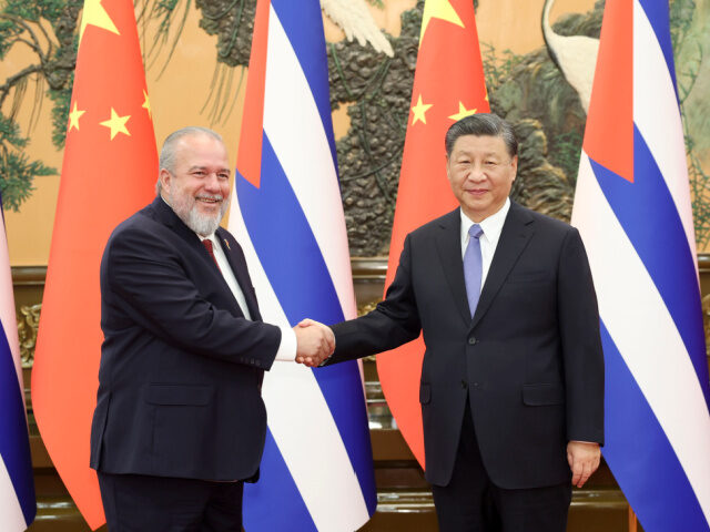 Cuban Prime Minister Manuel Marrero met with Xi Jinping in Beijing on Monday (X/Hua Chunyi