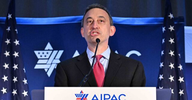 Anti-Israel Rioters Attack Home of AIPAC President in Los Angeles on Thanksgiving