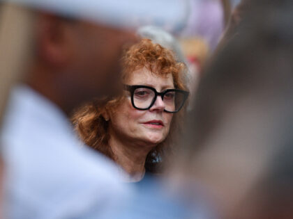 NEW YORK, NY - AUGUST 17: Susan Sarandon walks a picket line in support of the SAG-AFTRA and WGA strike outside Warner Bros. Discovery Headquarters on August 17, 2023 in New York City. (Photo by NDZ/Star Max/GC Images) *** Local Caption ***Susan Sarandon