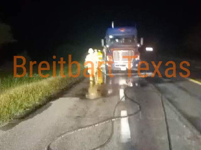 EXCLUSIVE PHOTOS: Cartel Gunmen in Mexico Attack Fuel Tankers near Texas Border - Vimarsana News