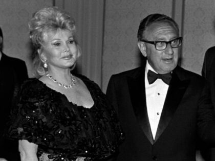 A List of the Surprisingly Gorgeous, Glamorous Women Henry Kissinger Reportedly Romanced in His Time