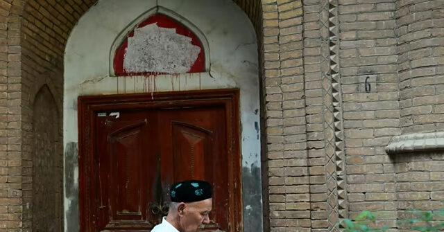 Report: China Goes on Bulldozing Spree Against Mosques in Muslim Areas