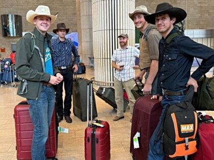A crew of ten American cowboys and farmers have travelled to the Jewish state to “serve Israel in any way we can during the hard time in the struggle against Hamas.”